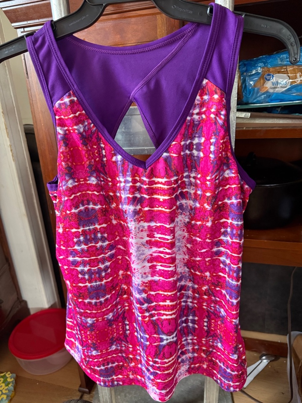 Vibrant Purple & Pink Active Tank with Cutout Back